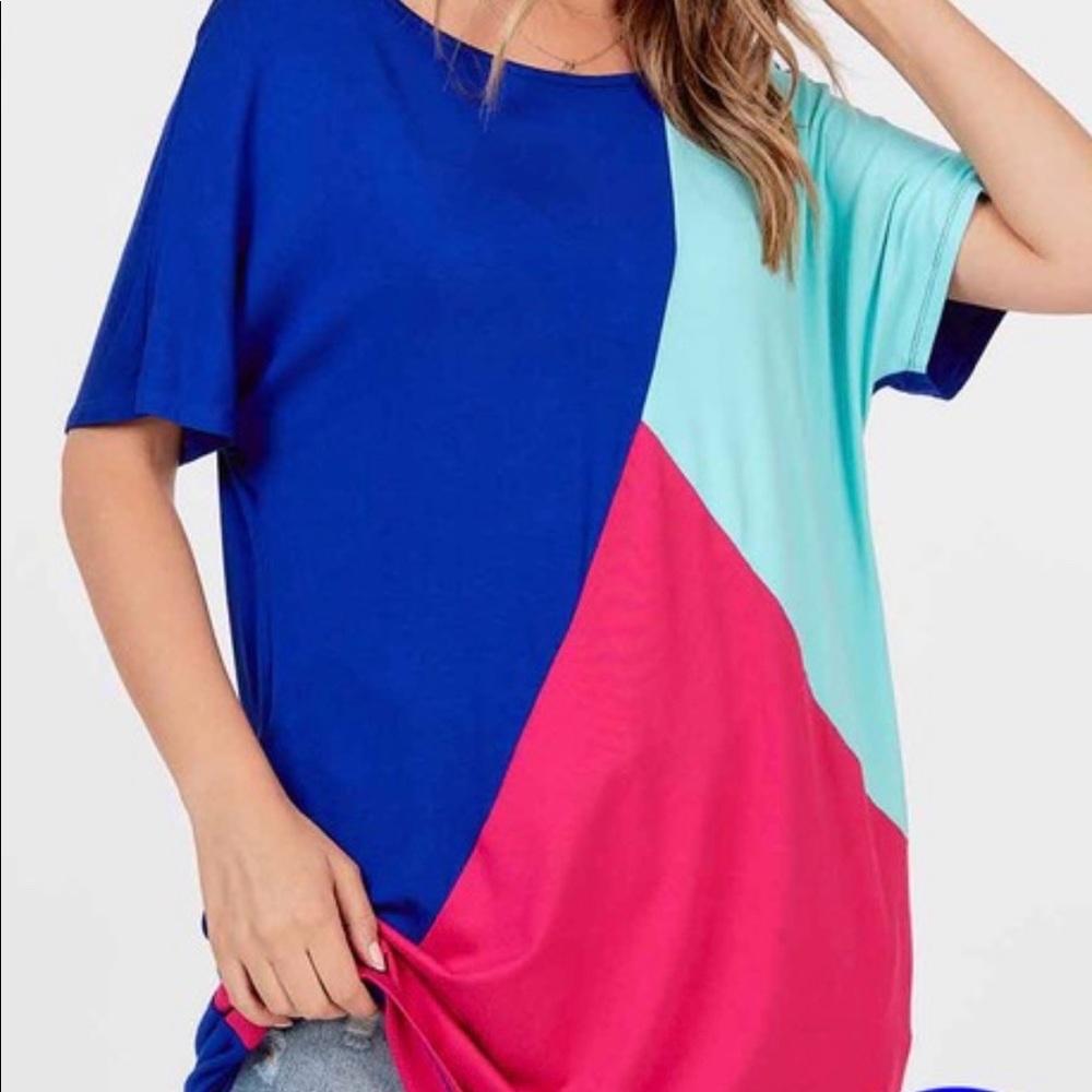 Women’s plus size tunic with pockets